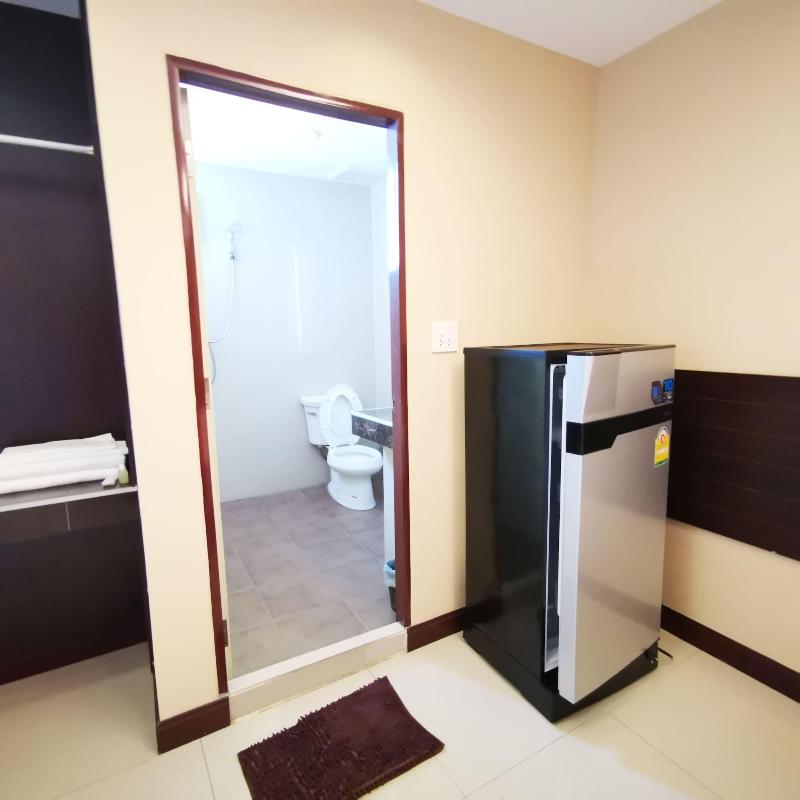 OYO 128 Kkinn South Pattaya Hotel - Oda