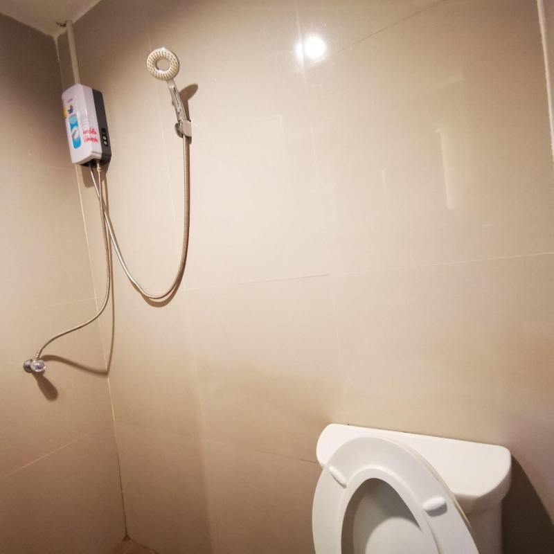 OYO 128 Kkinn South Pattaya Hotel - Oda