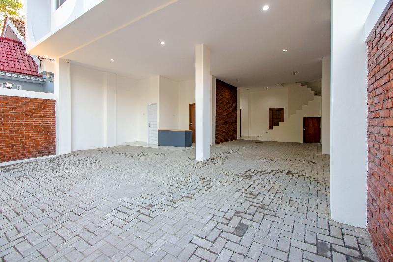 Super OYO 1319 88 Exclusive Guesthouse - Genel