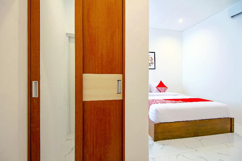 Super OYO 1319 88 Exclusive Guesthouse - Oda