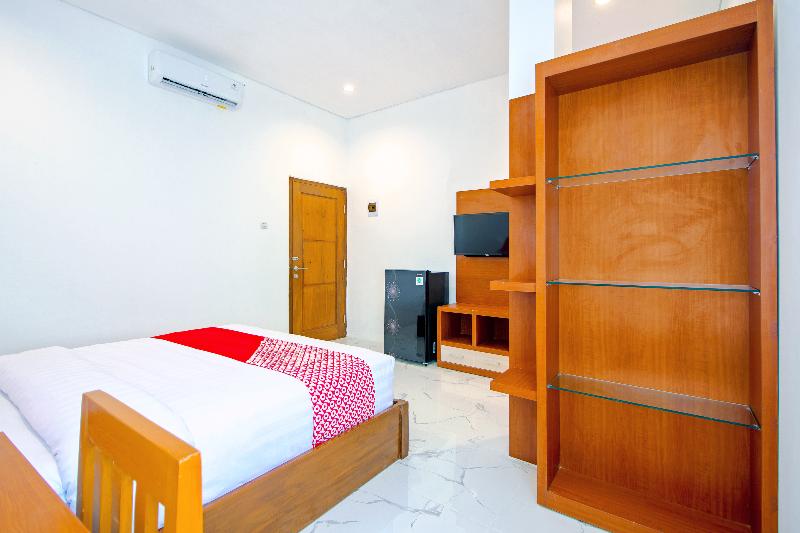 Super OYO 1319 88 Exclusive Guesthouse - Oda