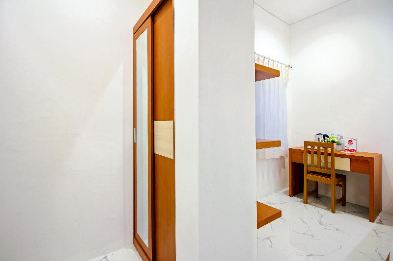 Super OYO 1319 88 Exclusive Guesthouse - Oda