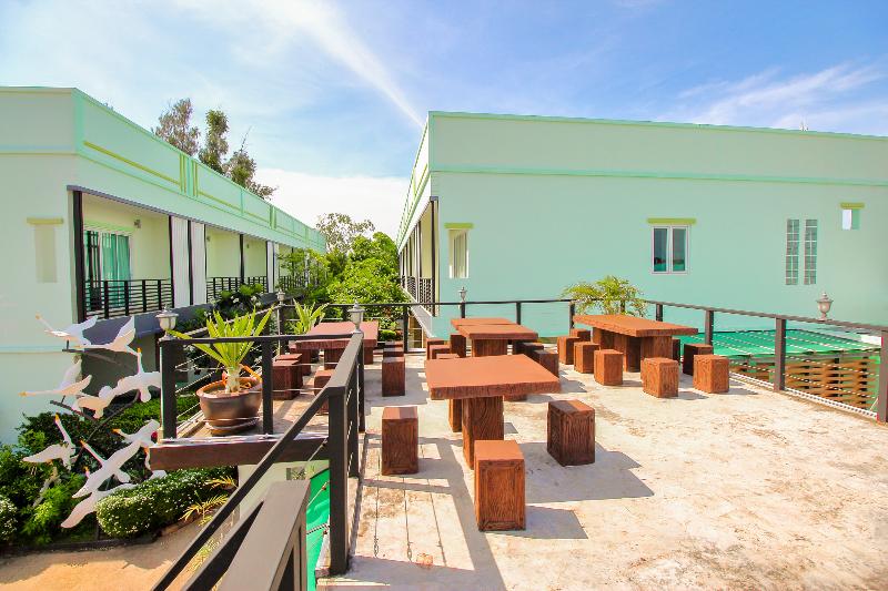 OYO 242 Baan Noppadol Hua Hin Resort - Lobi