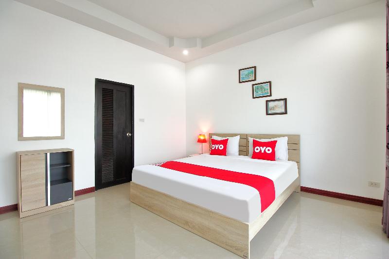 OYO 242 Baan Noppadol Hua Hin Resort - Oda