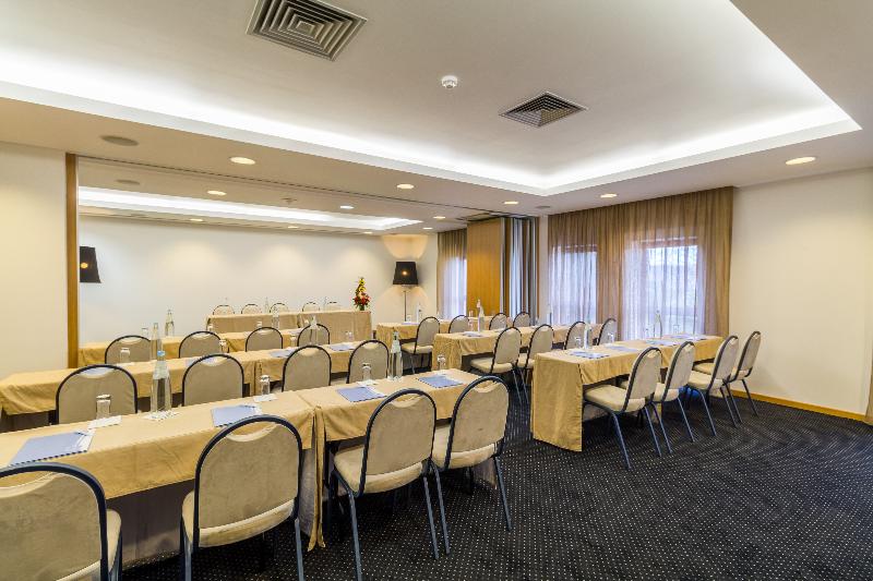 Eurosol Residence Hotel Apartamento - Toplantı