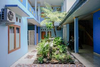 778 Guest House Amalia Malang otel fotoğrafı