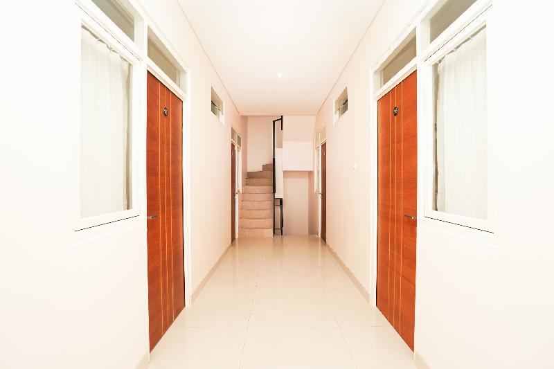 OYO 782 Menjangan Residence at Citraland 1 - Lobi