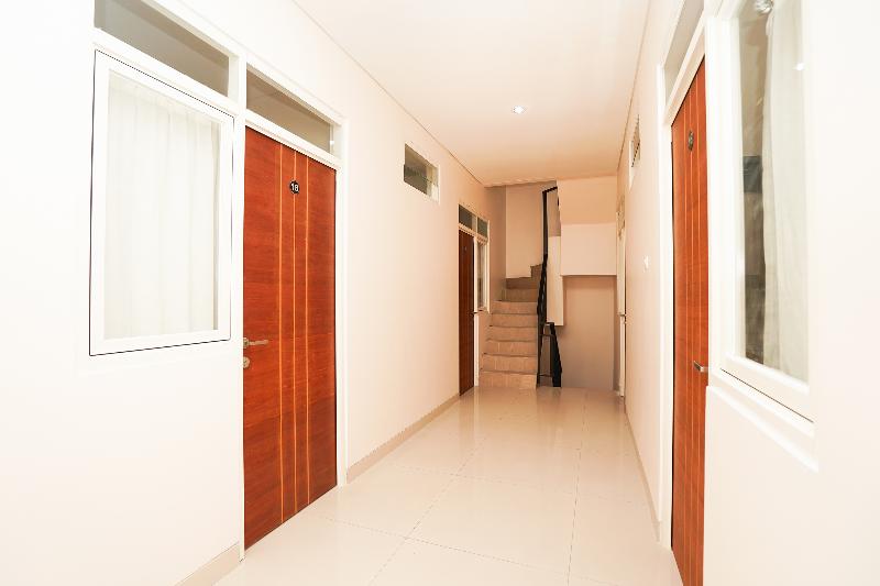 OYO 782 Menjangan Residence at Citraland 1 - Lobi