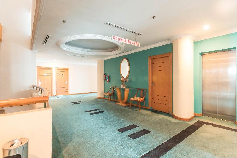OYO 784 Hotel Bulevar - Lobi