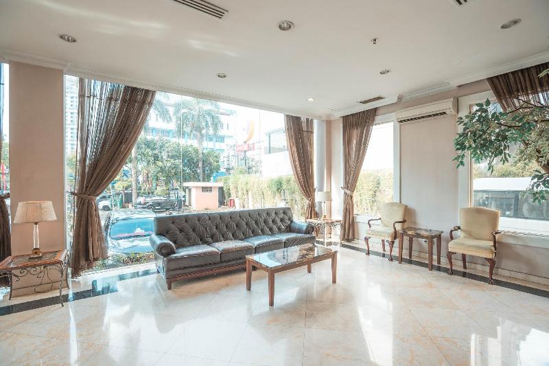 OYO 784 Hotel Bulevar - Lobi