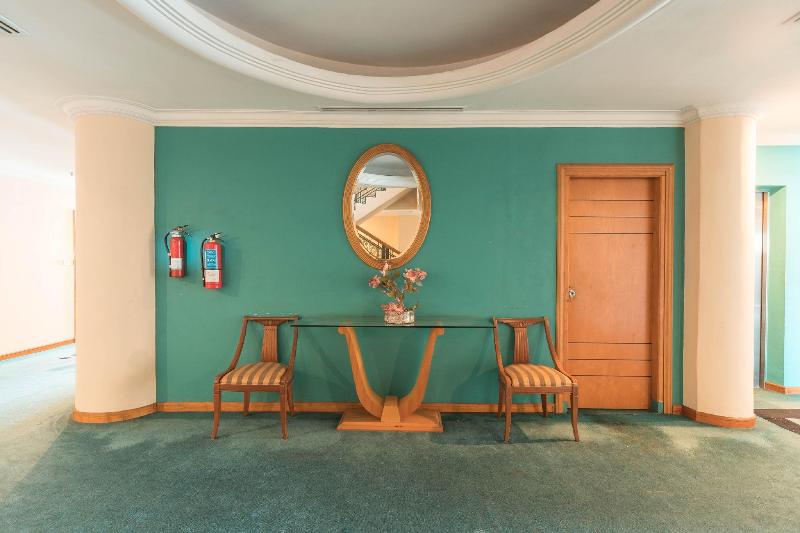 OYO 784 Hotel Bulevar - Lobi