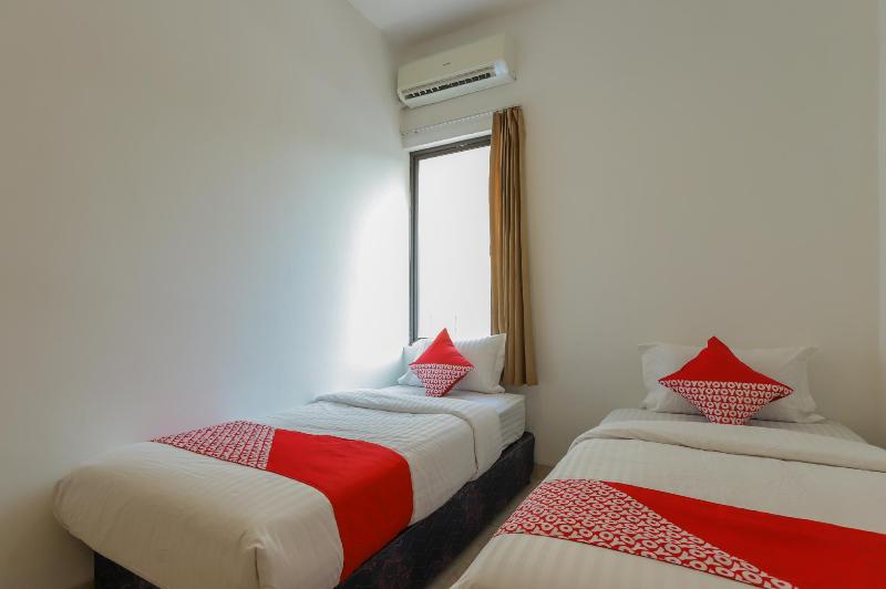 Super OYO 866 Idola Residence - Oda