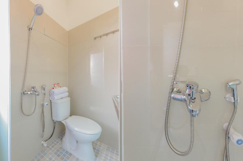 Super OYO 866 Idola Residence - Oda