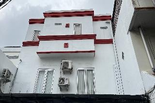 Wisma Berkat by ZUZU otel fotoğrafı