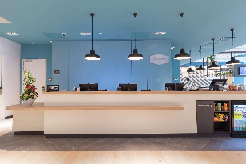 Hampton by Hilton Utrecht Central Station - Lobi