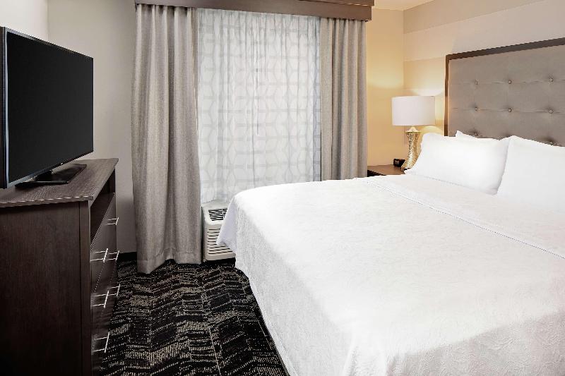 Homewood Suites By Hilton Ronkonkoma - Oda