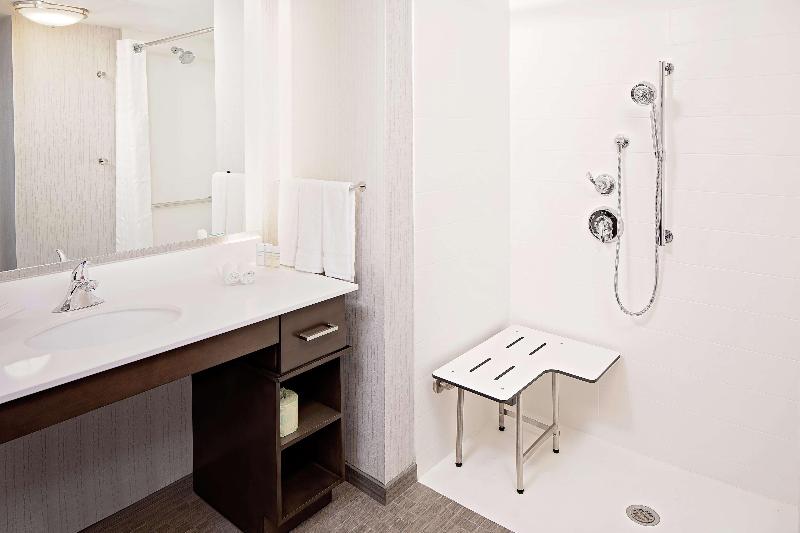 Homewood Suites By Hilton Ronkonkoma - Oda