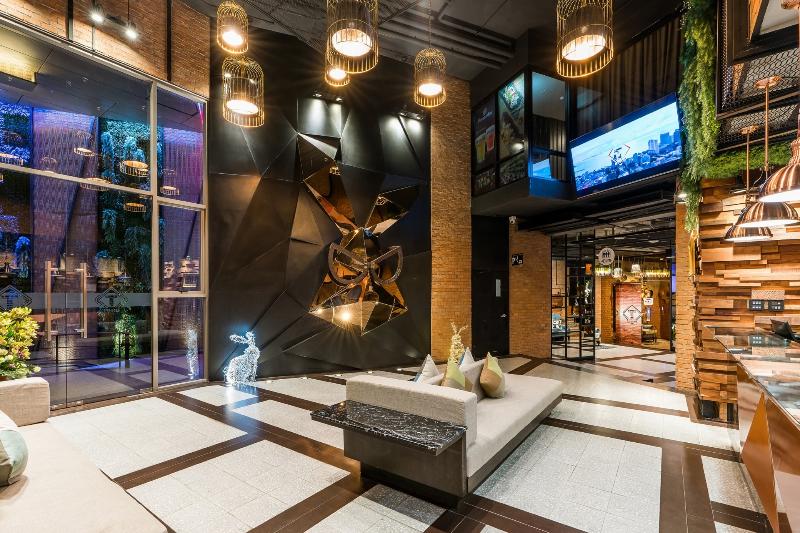 T Pattaya Hotel - Lobi
