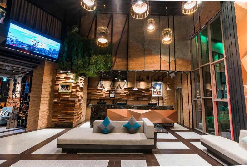 T Pattaya Hotel - Lobi