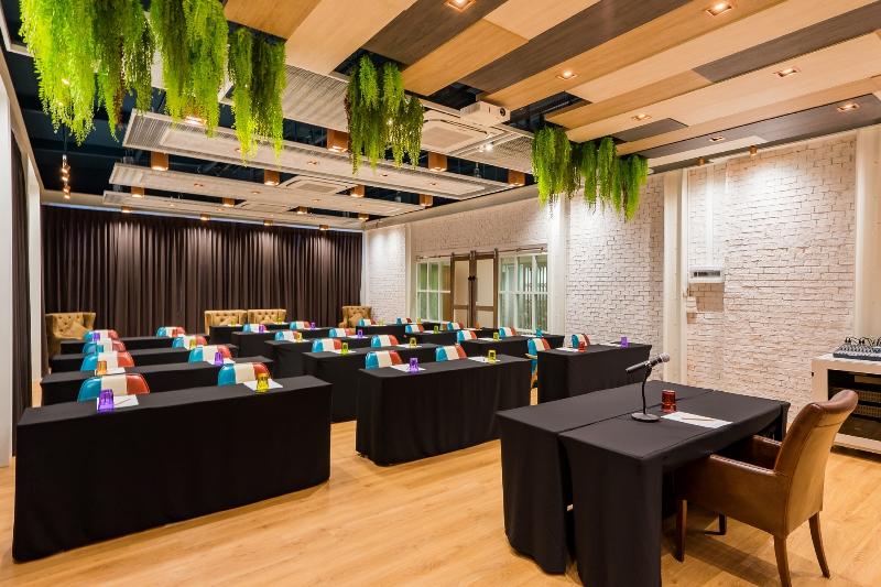 T Pattaya Hotel - Toplantı
