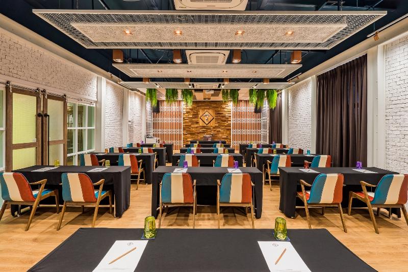T Pattaya Hotel - Toplantı
