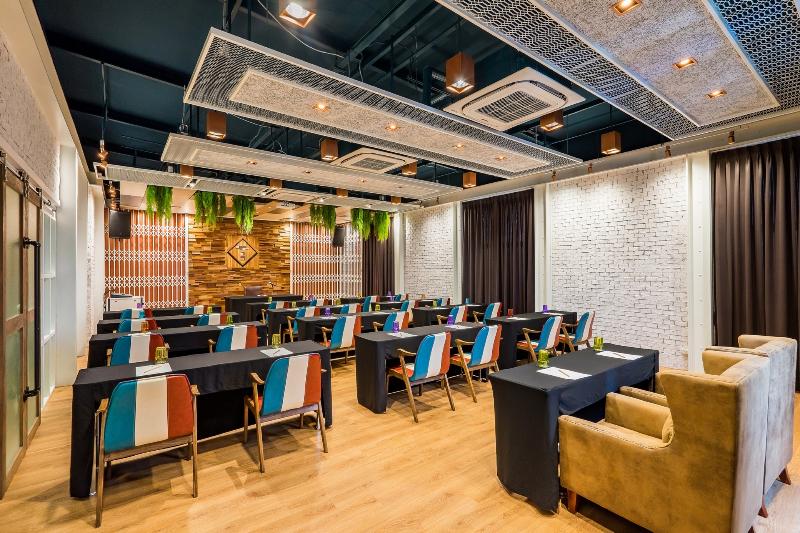 T Pattaya Hotel - Toplantı