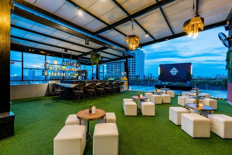 T Pattaya Hotel - Havuz