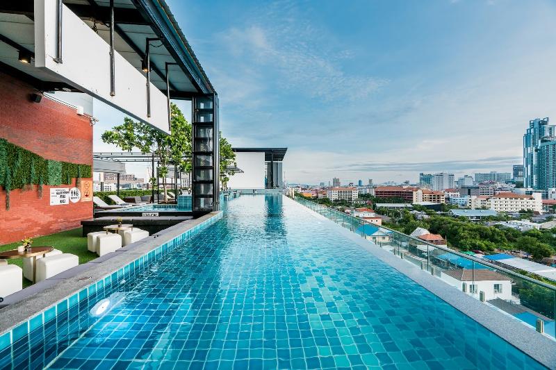 T Pattaya Hotel - Havuz