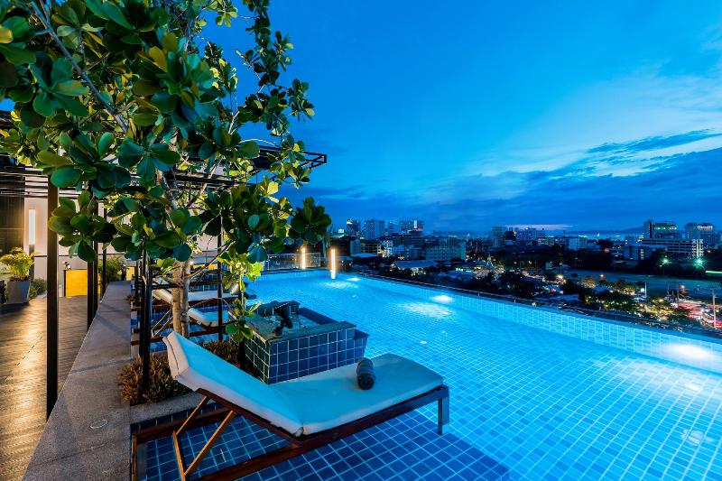 T Pattaya Hotel - Havuz