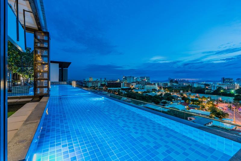 T Pattaya Hotel - Havuz