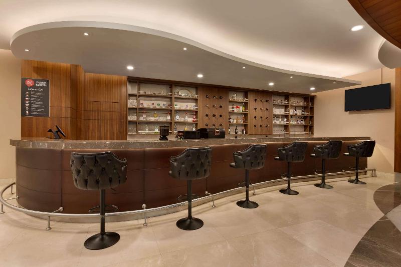 La Quinta By Wyndham Istanbul Gunesli - Bar