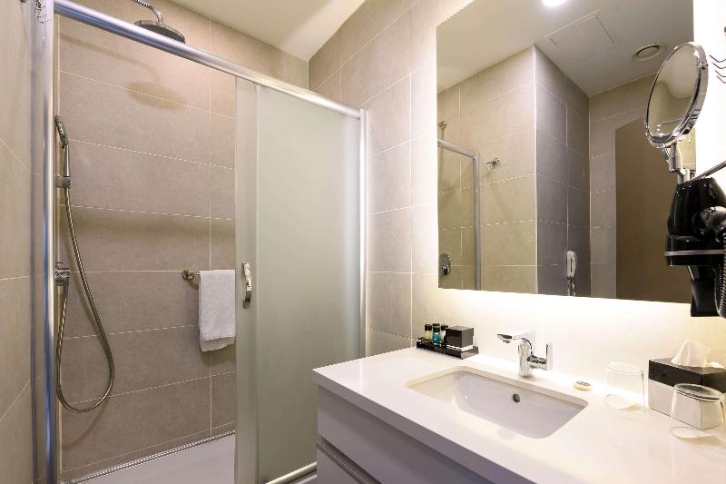 La Quinta By Wyndham Istanbul Gunesli - Oda