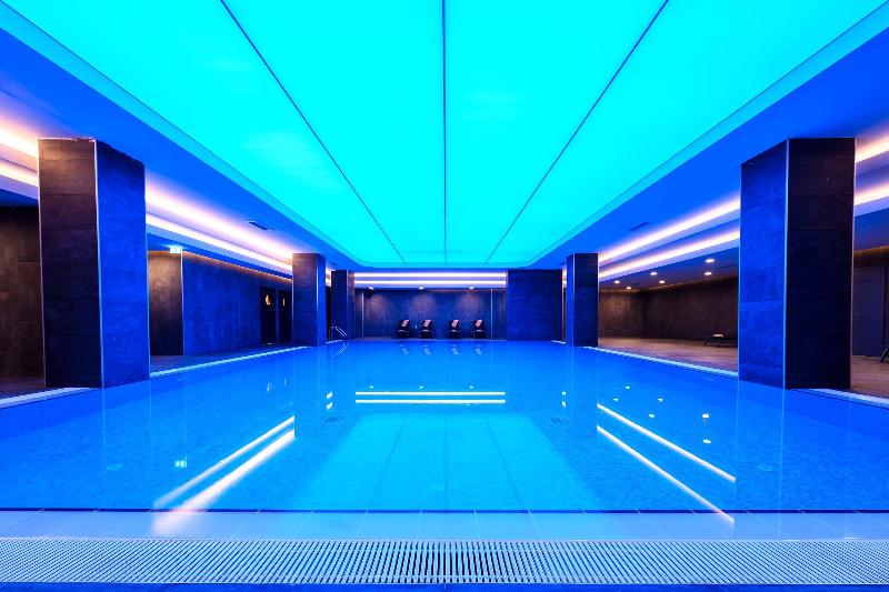 La Quinta By Wyndham Istanbul Gunesli - Havuz