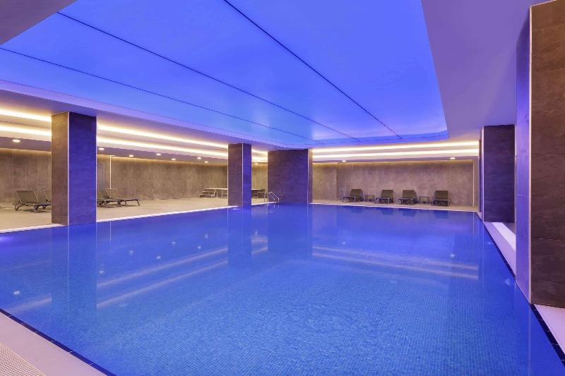 La Quinta By Wyndham Istanbul Gunesli - Havuz