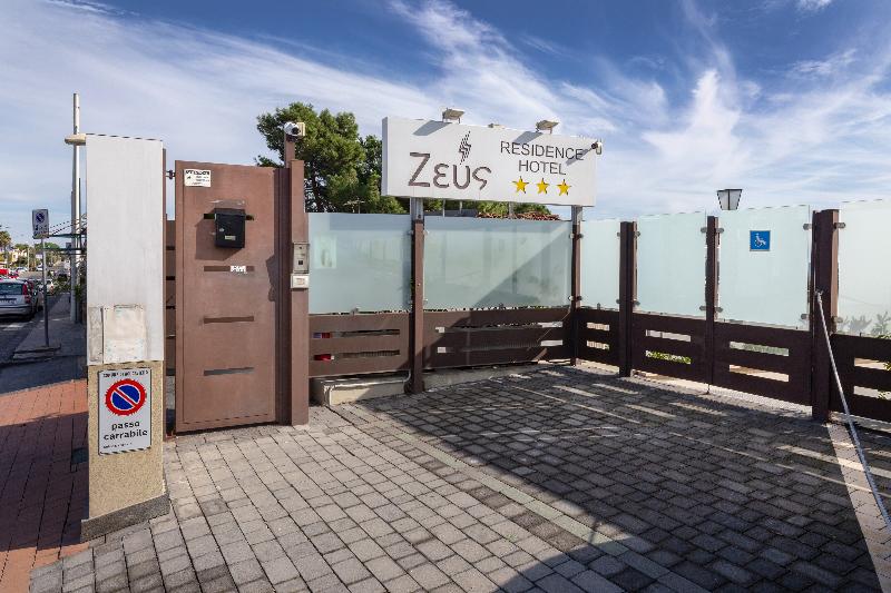 Zeus Residence Hotel - ApartHotel - Lobi
