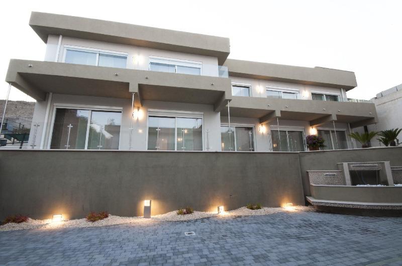 Zeus Residence Hotel - ApartHotel - Genel