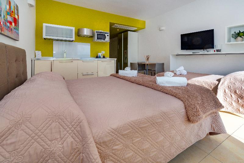 Zeus Residence Hotel - ApartHotel - Oda