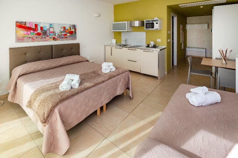 Zeus Residence Hotel - ApartHotel - Oda