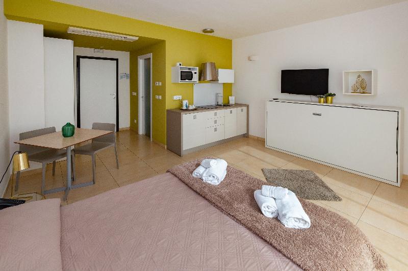 Zeus Residence Hotel - ApartHotel - Oda