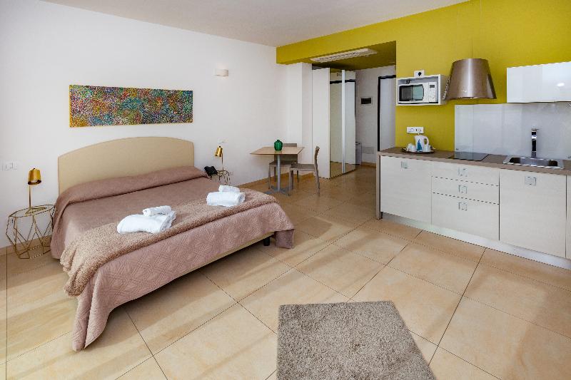 Zeus Residence Hotel - ApartHotel - Oda