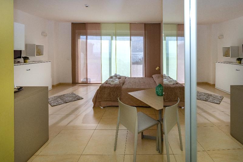 Zeus Residence Hotel - ApartHotel - Oda
