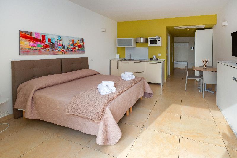 Zeus Residence Hotel - ApartHotel - Oda