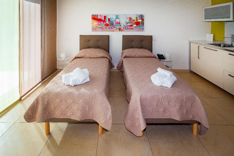 Zeus Residence Hotel - ApartHotel - Oda