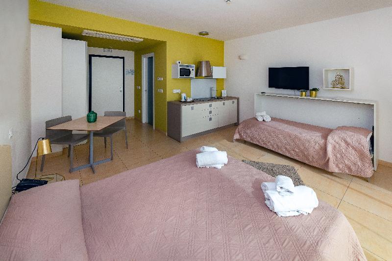 Zeus Residence Hotel - ApartHotel - Oda