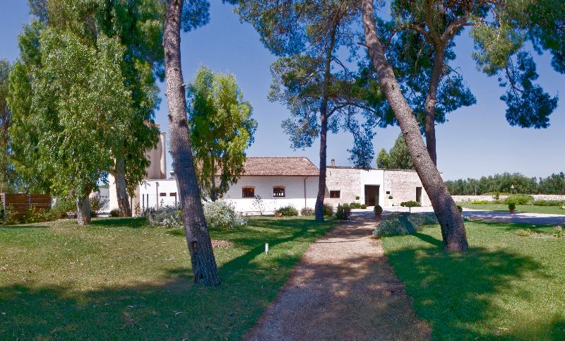 Masseria Corda Di Lana Hotel & Resort - Lobi