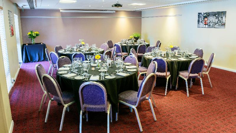 Holiday Inn London Brent Cross - Toplantı