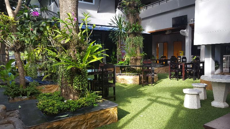 First And Frang Hotel - Genel