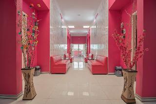 RedDoorz near MT Haryono Semarang fotoÄŸrafÄ±