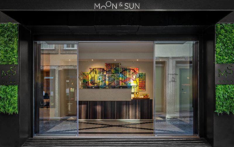 Moon and Sun Porto - Lobi