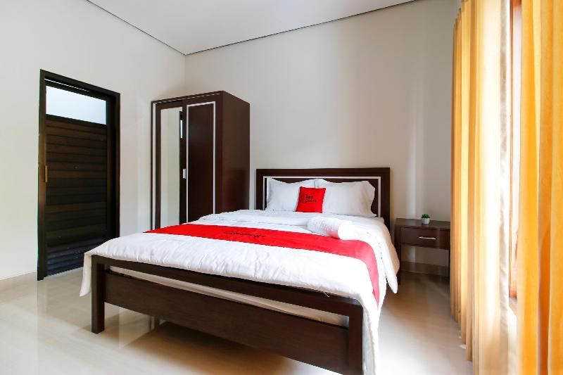 RedDoorz @ Jalan Palagan - Oda